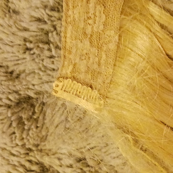 16" Hair Extension In Platinum Blonde~by Christie Brinkley Collecton. NIB - Picture 9 of 16